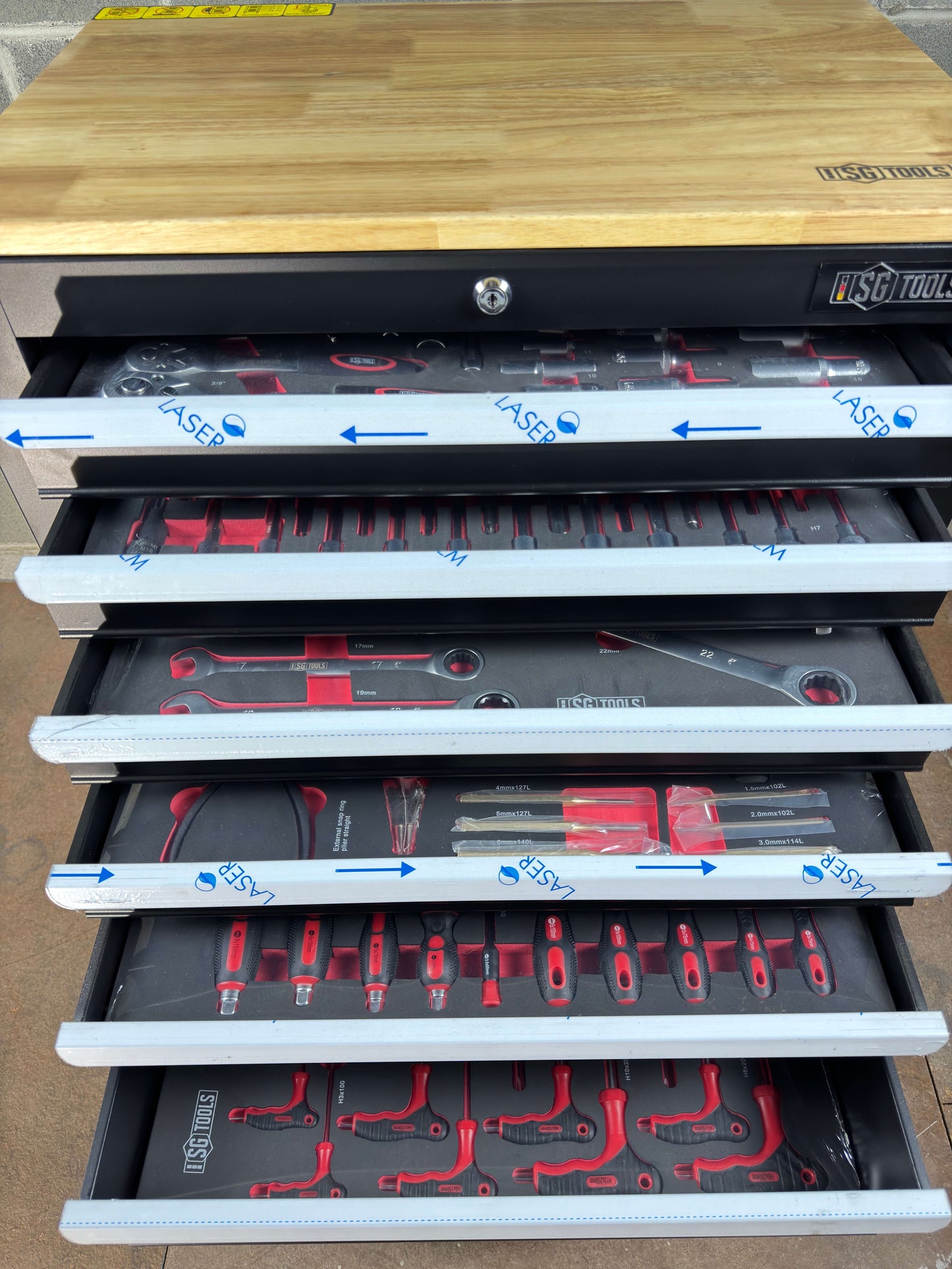 Heavy Duty 7 Drawer Tool Trolley Cabinet - 6 Trays of Professional Tools