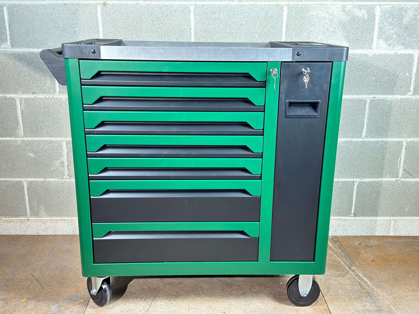 7 Drawer Tool Trolley with Slide out Pantry